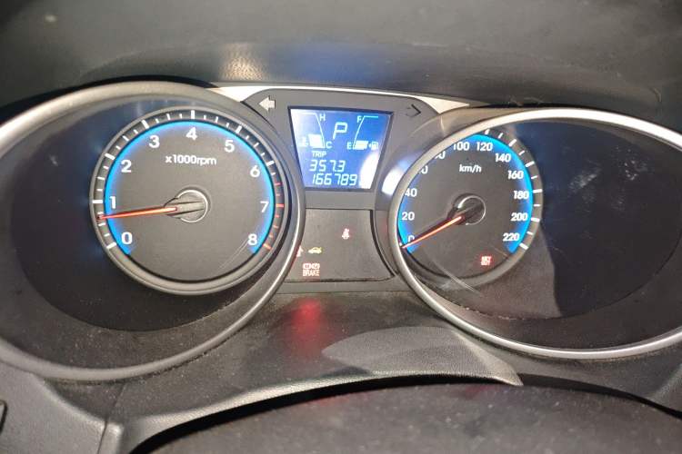 Used Hyundai ix35 2012 2.0L Automatic Two-Wheel Drive Elite Edition GLS
