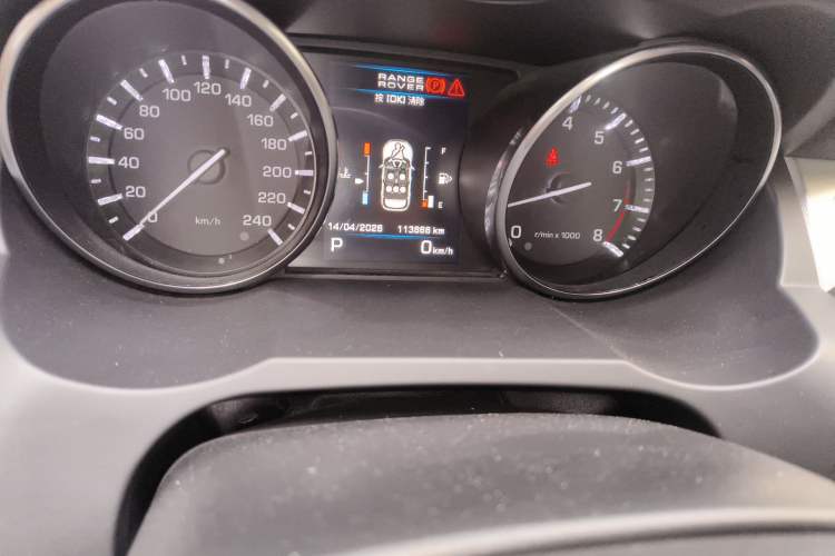 Used Land Rover Range Evoque 2012 2.0T 5-Door Ignite Edition Odometer Close Up