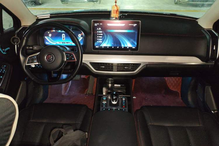 Used BYD Tang New Energy 2018 DM 2.0T All-Wheel Drive Smart Connect Advanced Model 7 Seats China V Emission Standard Center Console