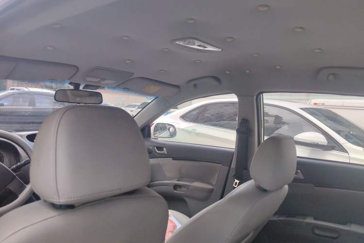 Used Geely Auto Classic Emgrand 2013 Hatchback 1.5L Manual Entry-Level Model
