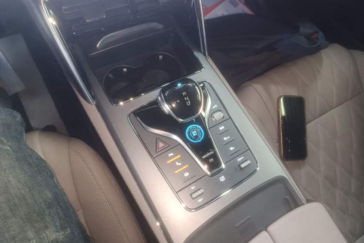 Used BYD Tang New Energy 2025 DM-i 115KM Prestige Model Gear Lever