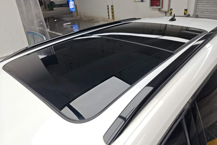 Used Changan CS75 PLUS iDD 2023 ZhiDian iDD Smart Leading Model