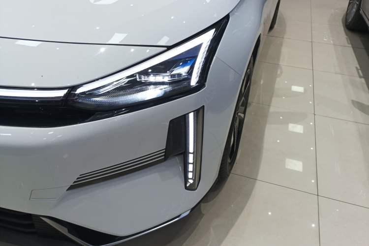 Used Geely Galaxy L6 2025 EM-i 140km Starship Edition
