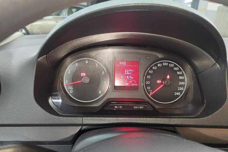 Used Volkswagen Jetta 2017 1.5L Manual Fashion Edition
