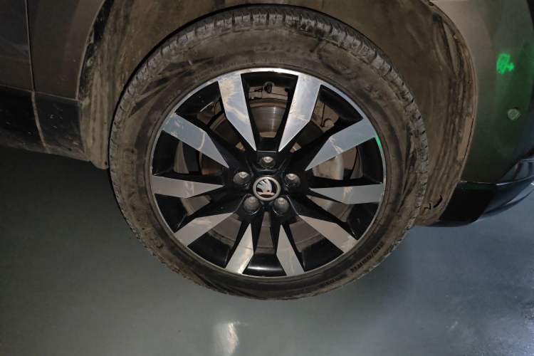 Used Skoda Karoq 2019 TSI280 SmartDrive Luxury Edition China V Standard Right Front Wheel Hub