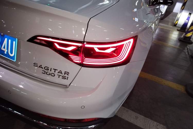 Used Volkswagen Sagitar 2024 200TSI DSG Flyover Edition Exterior 3