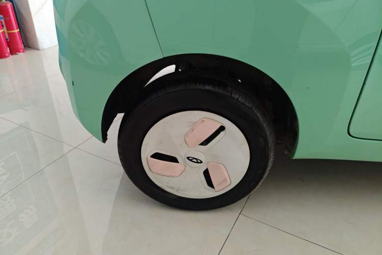 Used Chery QQ Ice Cream 2022 170km Sundae Phosphate Lithium-Ion