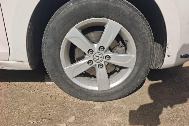 Used Volkswagen Santana 2015 1.4L Manual Fashion Edition