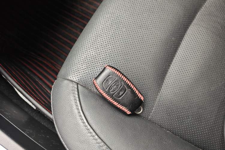 Used Subaru Outback 2017 2.5i Sport Navigation Edition with EyeSight Vehicle Key