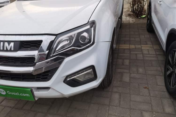 Used Isuzu JLM 2020 2.5T Two-Wheel Drive Diesel Leading-Edge JE4D25Q6A with National VI Emission Standards Standard Wheelbase – Ruimai S
