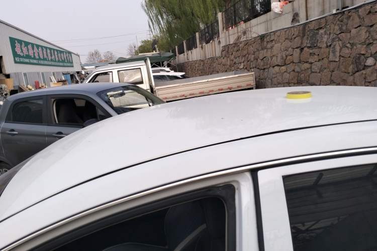 Used Dongfeng Aeolus E70 2023 500 Smart Version Lithium Iron Phosphate 48.6 kWh 110 kW