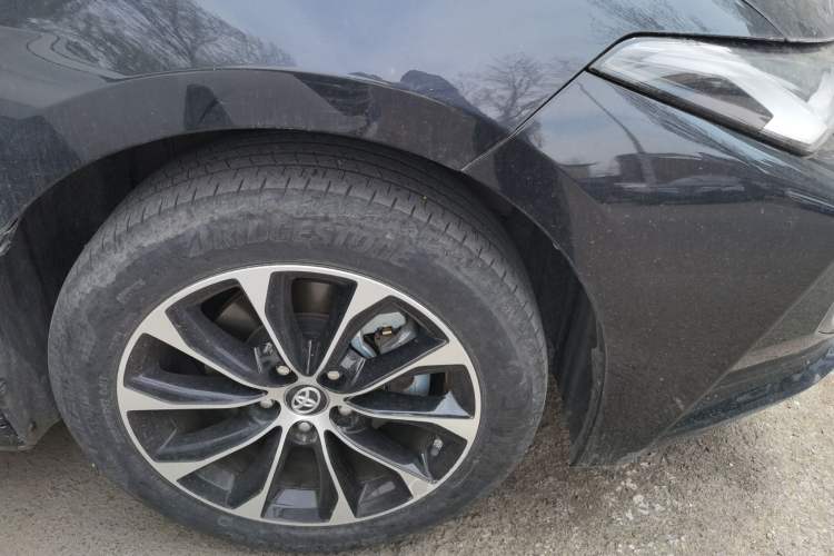 Used Toyota Avalon 2023 Dual-Engine 2.5L Luxury Edition