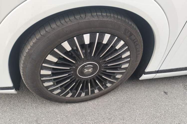 Used XPeng X9 2025 740 Ultra-Long Range Max
