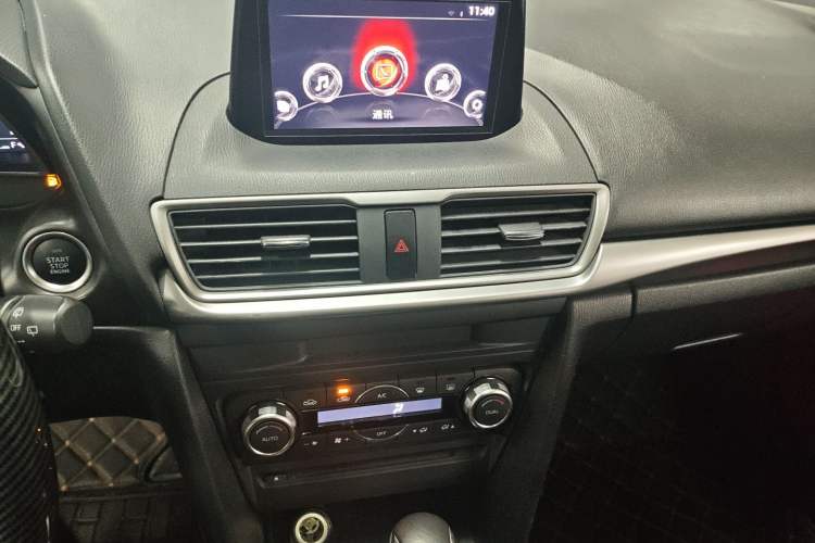 Used Mazda 3 Axela 2017 Hatchback 2.0L Automatic Luxury Model Emission Standard China V Audio And AC Panel