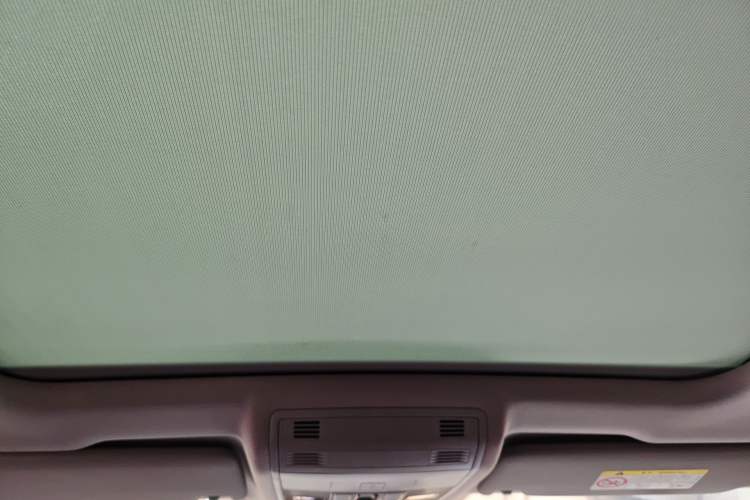 Used Volkswagen Tacqua 2020 1.5L Automatic Yue Headliner