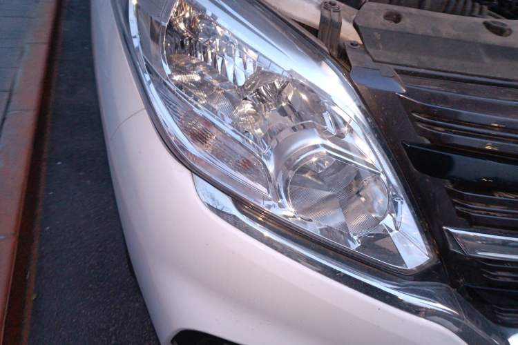 Used FORTHING Lingzhi PLUS 2024 1.5T Manual Luxury 9-Seater
