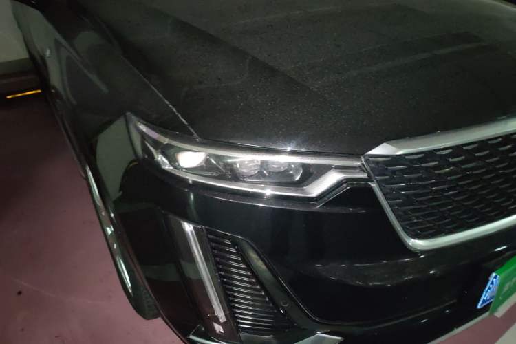 Used Cadillac XT6 2022 2.0T Six-Seater Four-Wheel-Drive Luxury Standard Edition
