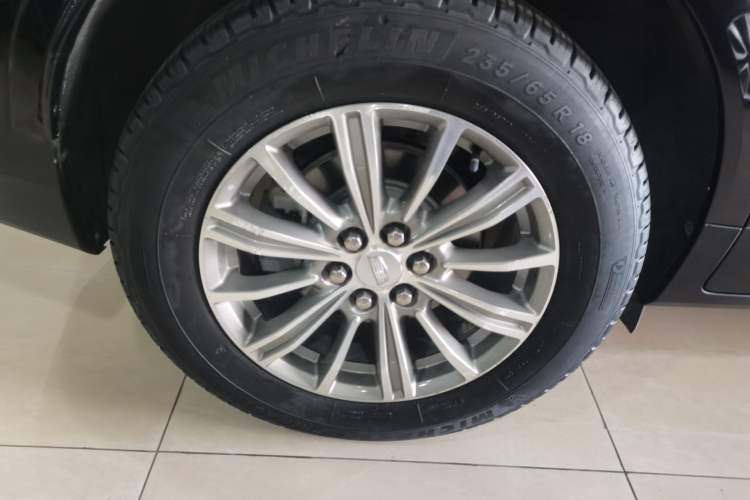 Used Cadillac XT5 2018 25T Luxury Model