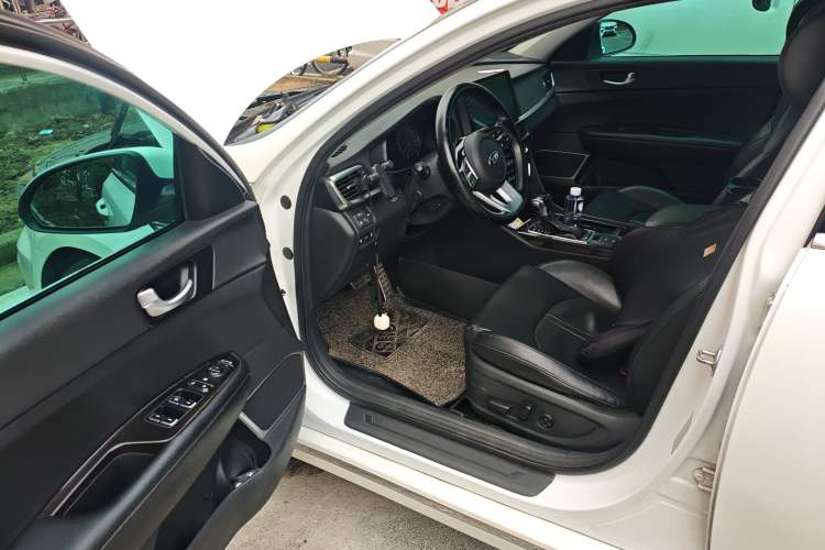 Used Kia K5 2019 Pro 2.0L Automatic Luxury Edition China V Standard