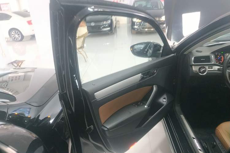 Used Volkswagen Passat 2015 1.8TSI DSG Prestige Edition