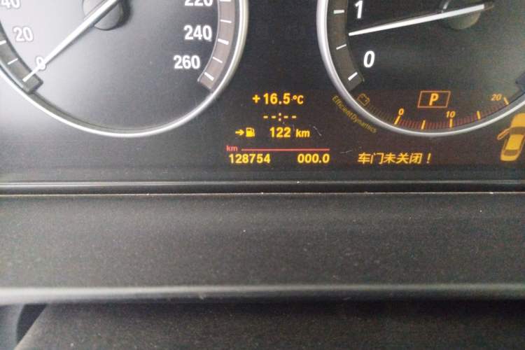 Used BMW 5 Series 2011 523Li Leading Model Odometer Close Up