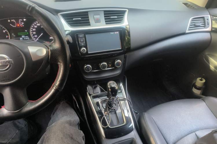 Used Nissan Sylphy 2018 1.6XV CVT Deluxe Edition Audio And AC Panel