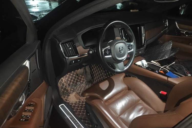 Used Volvo S90 2022 B5 Zhiyuan Luxury Edition