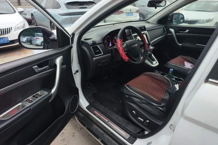 Used Haval H6 2015 Sport Edition 1.5T Automatic Two-Wheel Drive Luxury Model Driver Seat