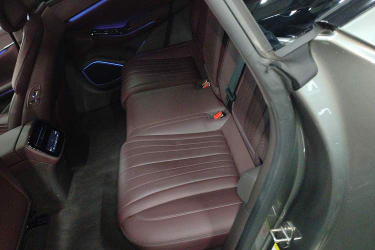 Used Denza Z9GT 2024 1100 Four-Wheel Drive Ultra Version
