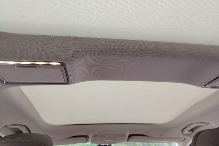 Used Mercedes-Benz E-Class 2022 Updated E 260 L Headliner