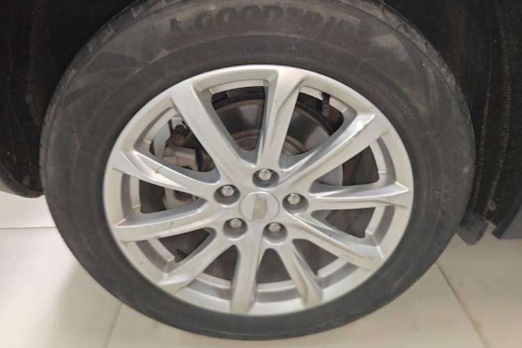 Used Cadillac XT4 2018 28T Two-Wheel Drive Tech Version
