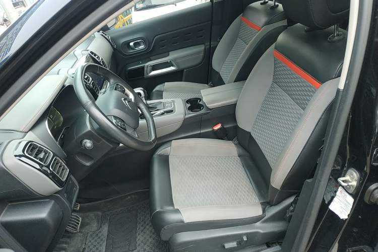 Used Citroen C5 AIRCROSS 2017 350THP Fashion Edition Left Front Seat