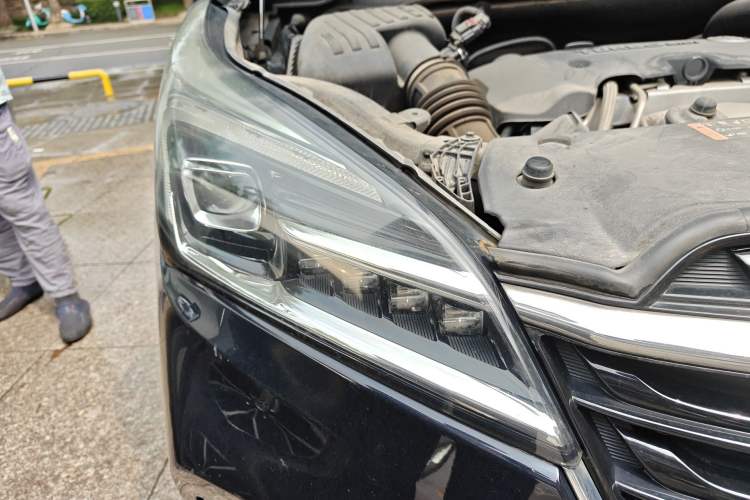 Used Buick Envision 2020 28T Four-Wheel Drive Elite Version Right Front Headlight