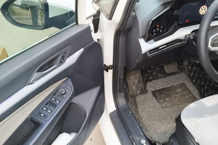 Used Volkswagen Golf 2023 Facelift 280TSI DSG Pro Interior 3