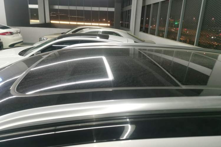 Used Volkswagen ID.4 CROZZ 2021 Long-Range Lite PRO Two-Wheel Drive Version
