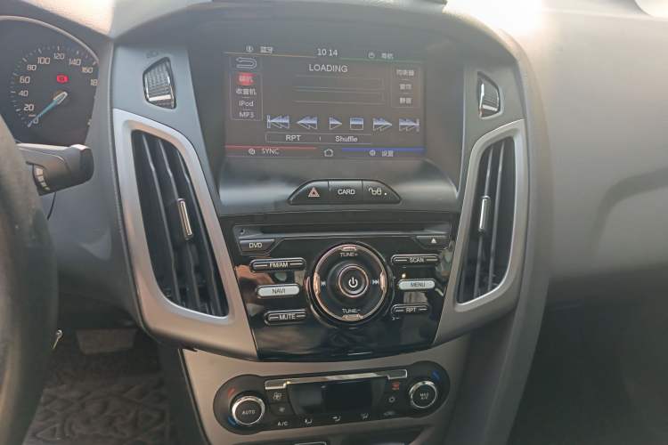 Used Ford Focus 2012 Sedan 1.6L Automatic Fashion Edition
