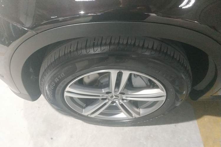 Used Mercedes-Benz GLC 2021 GLC 260 L 4MATIC Dynamic Edition Left Front Wheel Hub