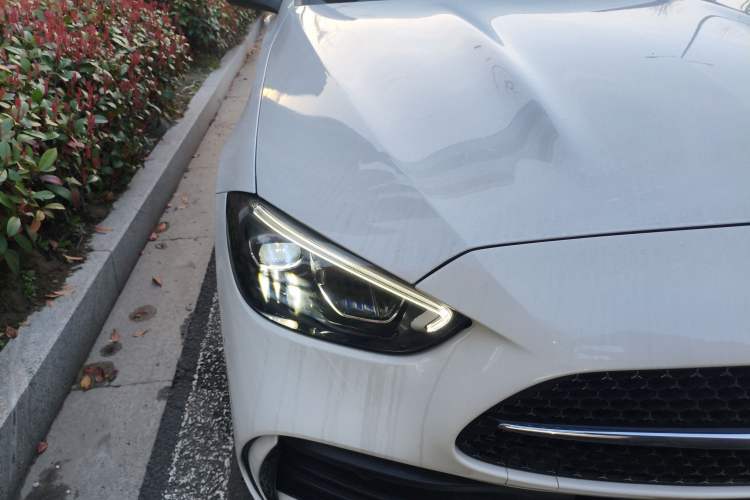 Used Mercedes-Benz C-Class 2024 Facelifted C-Class 260 L Night Edition Sports Version Right Front Headlight