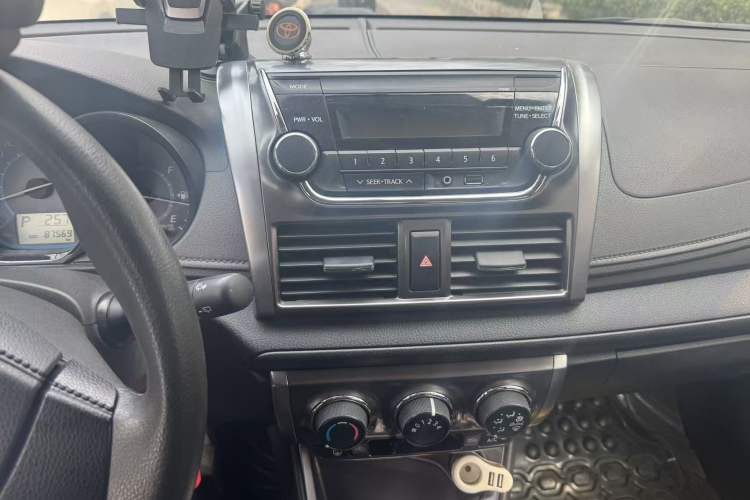 Used Toyota YARiS L Zhi Xuan 2015 1.5E Automatic Charm Edition