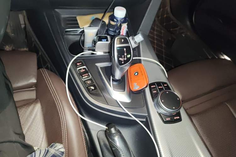 Used BMW 3 Series 2019 320i M Sport Night Edition Gear Lever