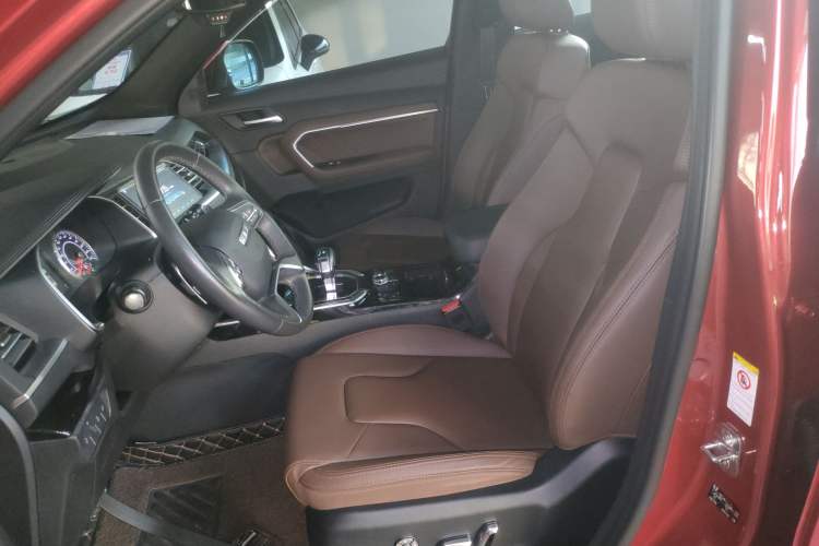 Used Haval H6 2017 Red Label 2.0T Automatic Two-Wheel Drive ZhiShang Model