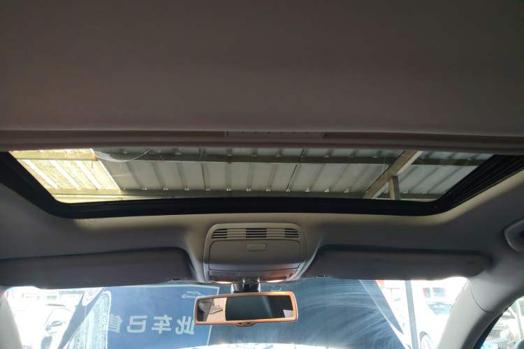 Used Volkswagen Magotan 2013 2.0 TSI Prestige Model Headliner