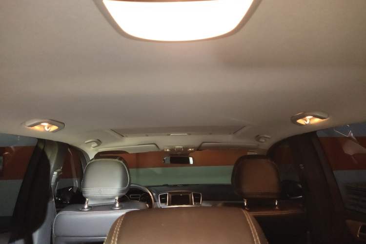 Used Mercedes-Benz M-Class 2014 ML 320 4MATIC
