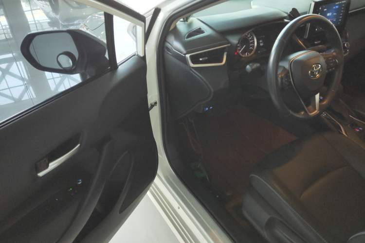 Used Toyota Corolla 2021 1.2T S-CVT Luxury Edition Driver Seat