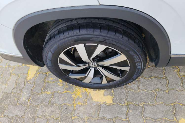 Used Volkswagen Tayron 2022 280TSI Two-Wheel Drive Luxury Smart Connectivity Version Right Rear Wheel Hub