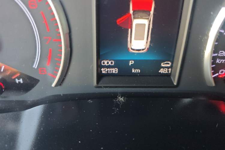 Used Haval H6 2017 Red Label 2.0T Automatic Two-Wheel Drive ZhiShang Model
