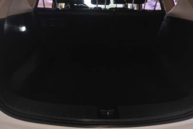 Used Baojun 560 2016 1.8L Manual Luxury Edition Trunk