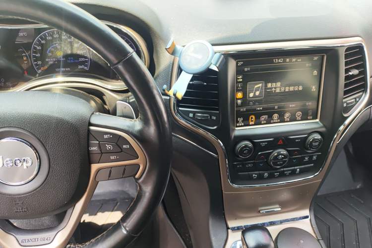 Used Jeep Grand Cherokee 2016 3.0L Comfort Navigation Edition
