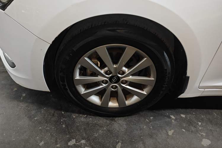 Used Hyundai Mistra 2014 1.8L Automatic Smart GLS
