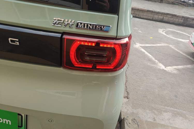 Used Wuling Hongguang MINIEV 2021 Macaron Fashion Model Lithium Iron Phosphate